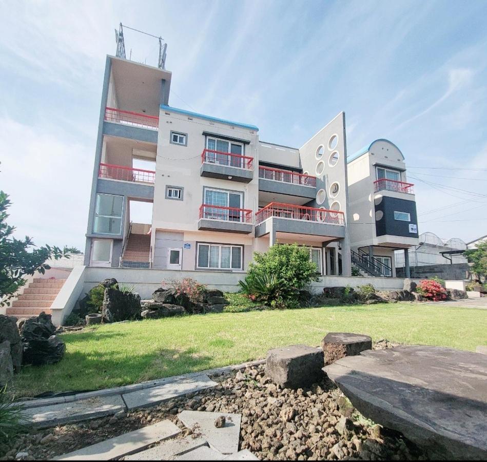 Jeju Soroan Pension Seogwipo Eksteriør bilde